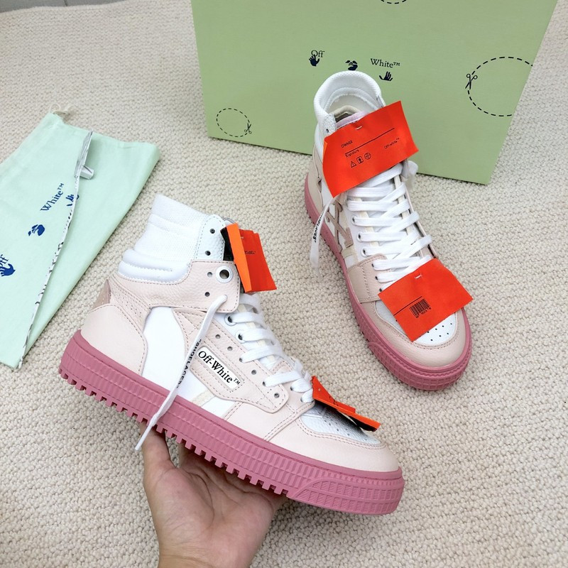 Off-White c/o Virgil Abloh