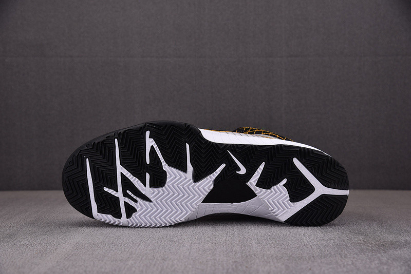 Nike Zoom Kobe 4 Protro