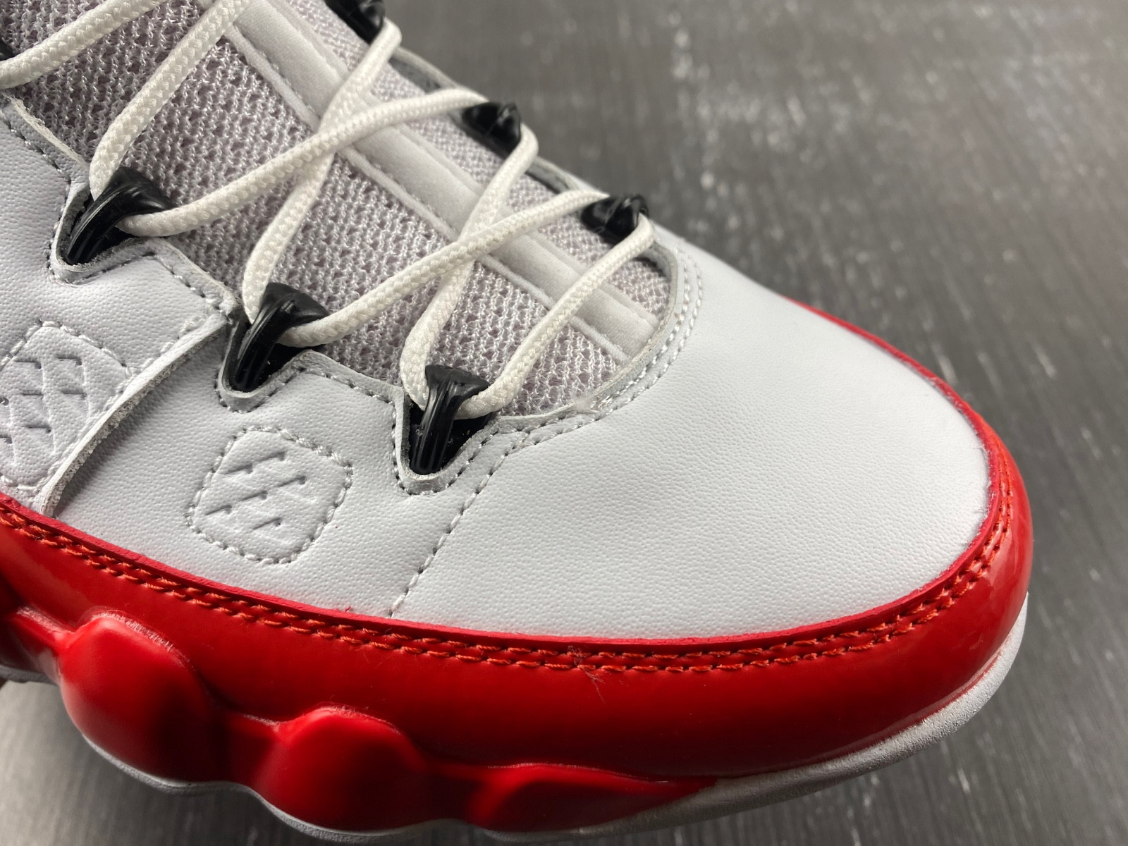 Air Jordan 9 Retro