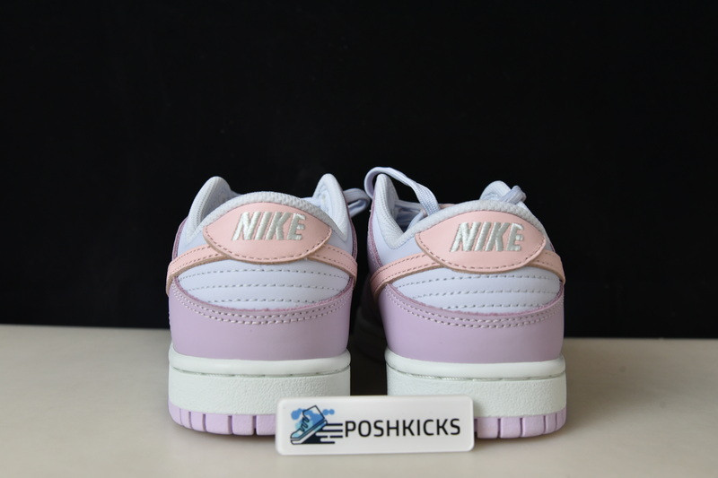 Nike WMNS DUNK LOW