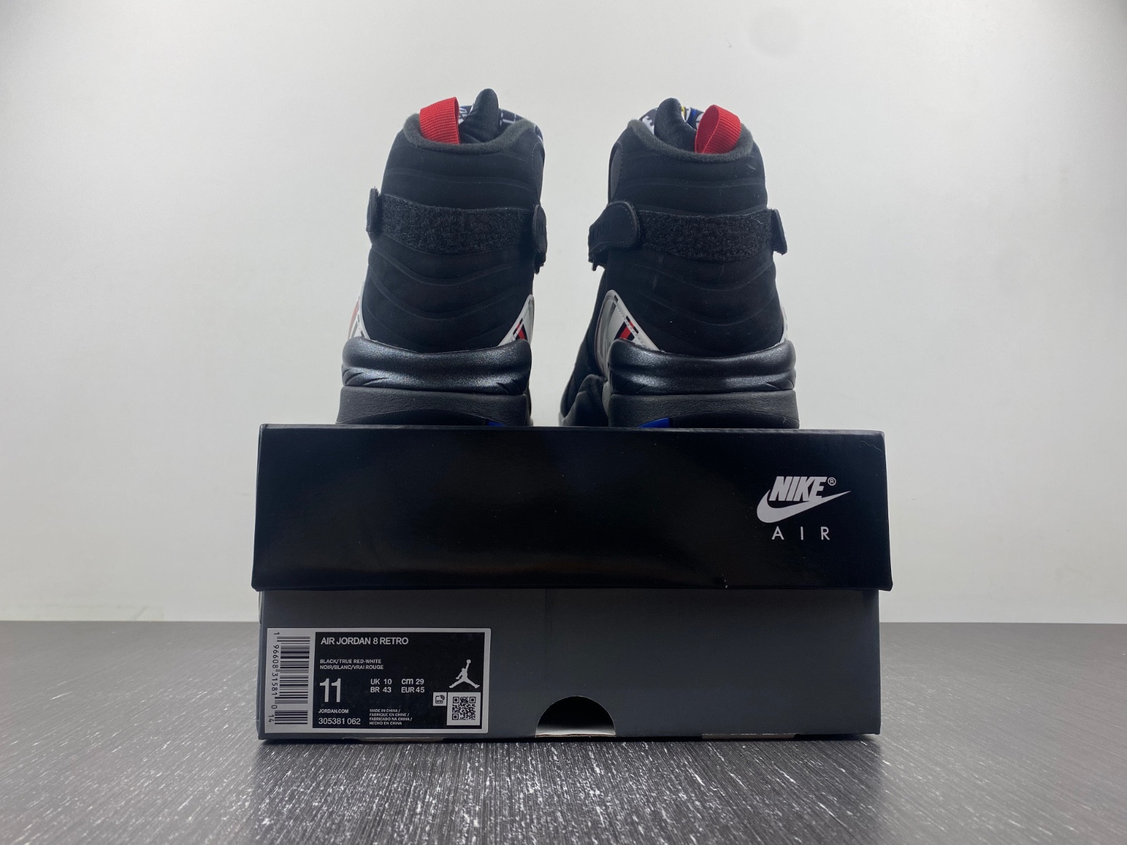 Air Jordan 8 Retro