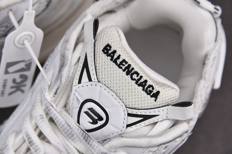 Ba*len*cia*ga runner 677403 w3ra1 9000