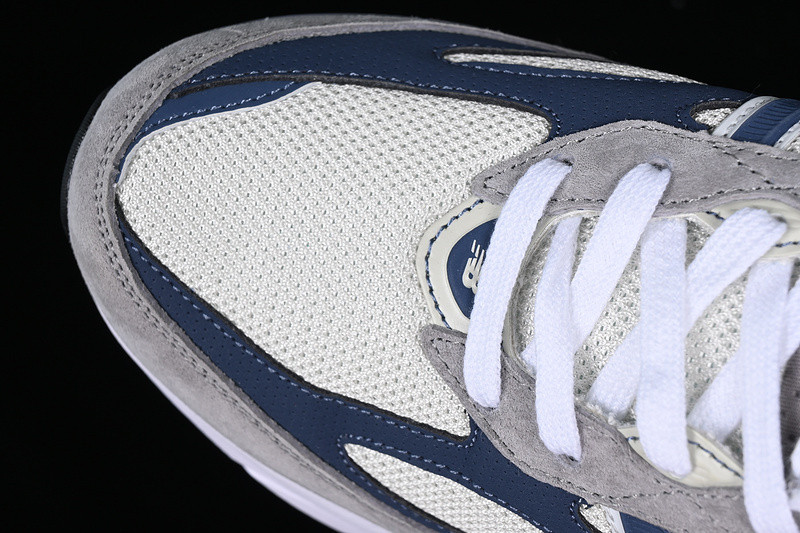 New Balance 990v6