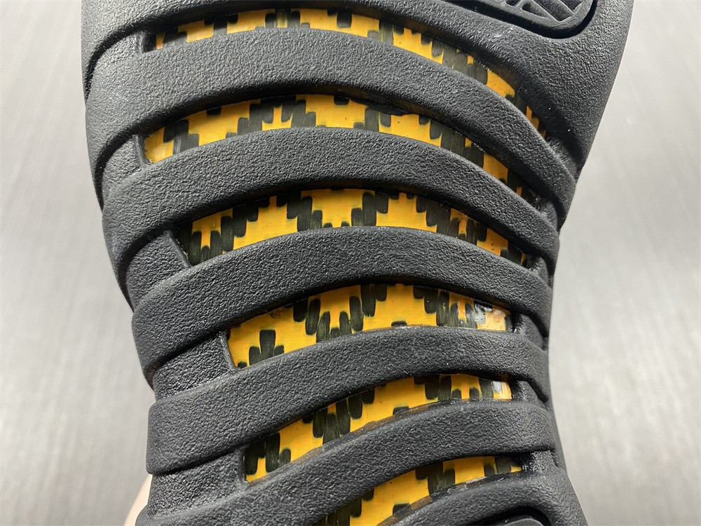 Air Jordan 12 "Black Taxi" CT8013-071