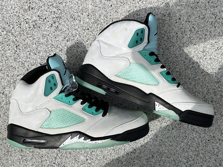 Air Jordan 5 Retro